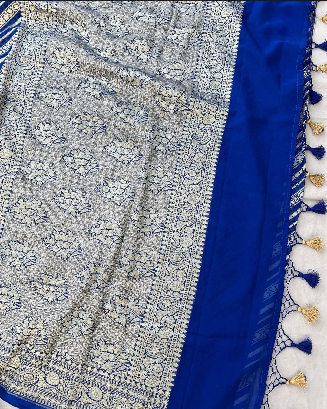 Khaddi Georgette Banarasi Saree - Gold zari