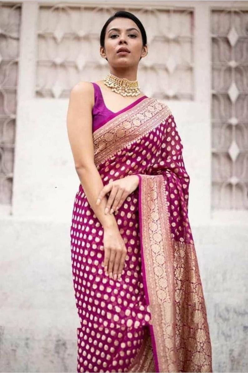 Khaddi Georgette Banarasi Saree - Gold zari