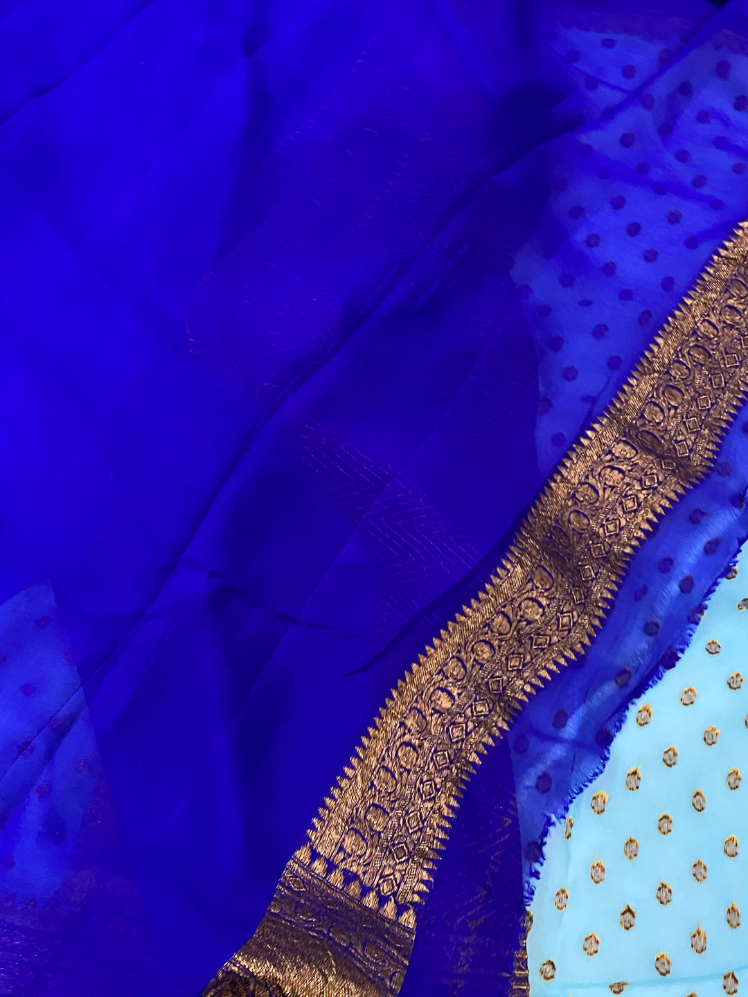 Khaddi Georgette Banarasi Saree - Antique zari