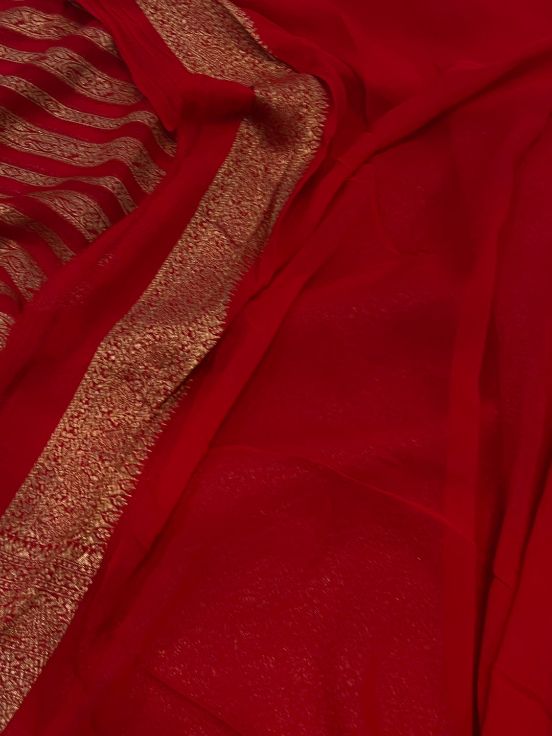 Khaddi Georgette Banarasi Saree - Antique zari