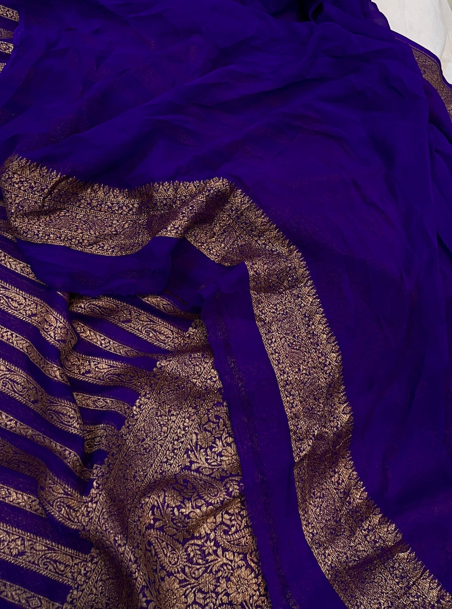 Khaddi Georgette Banarasi Saree - Antique zari