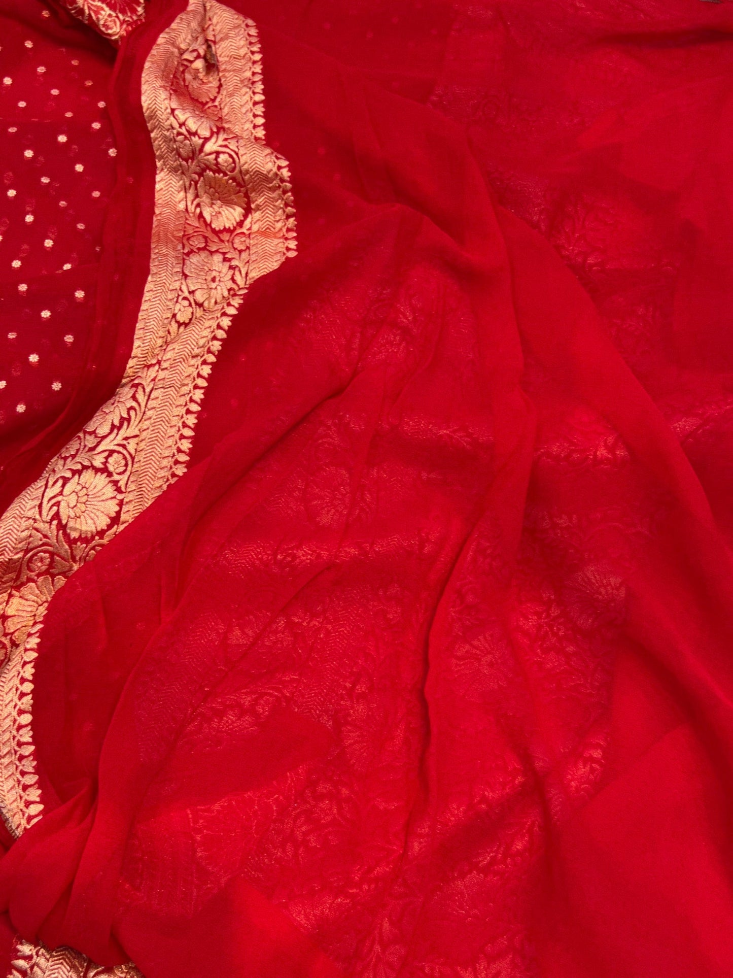 Khaddi Georgette Banarasi Saree - Gold zari