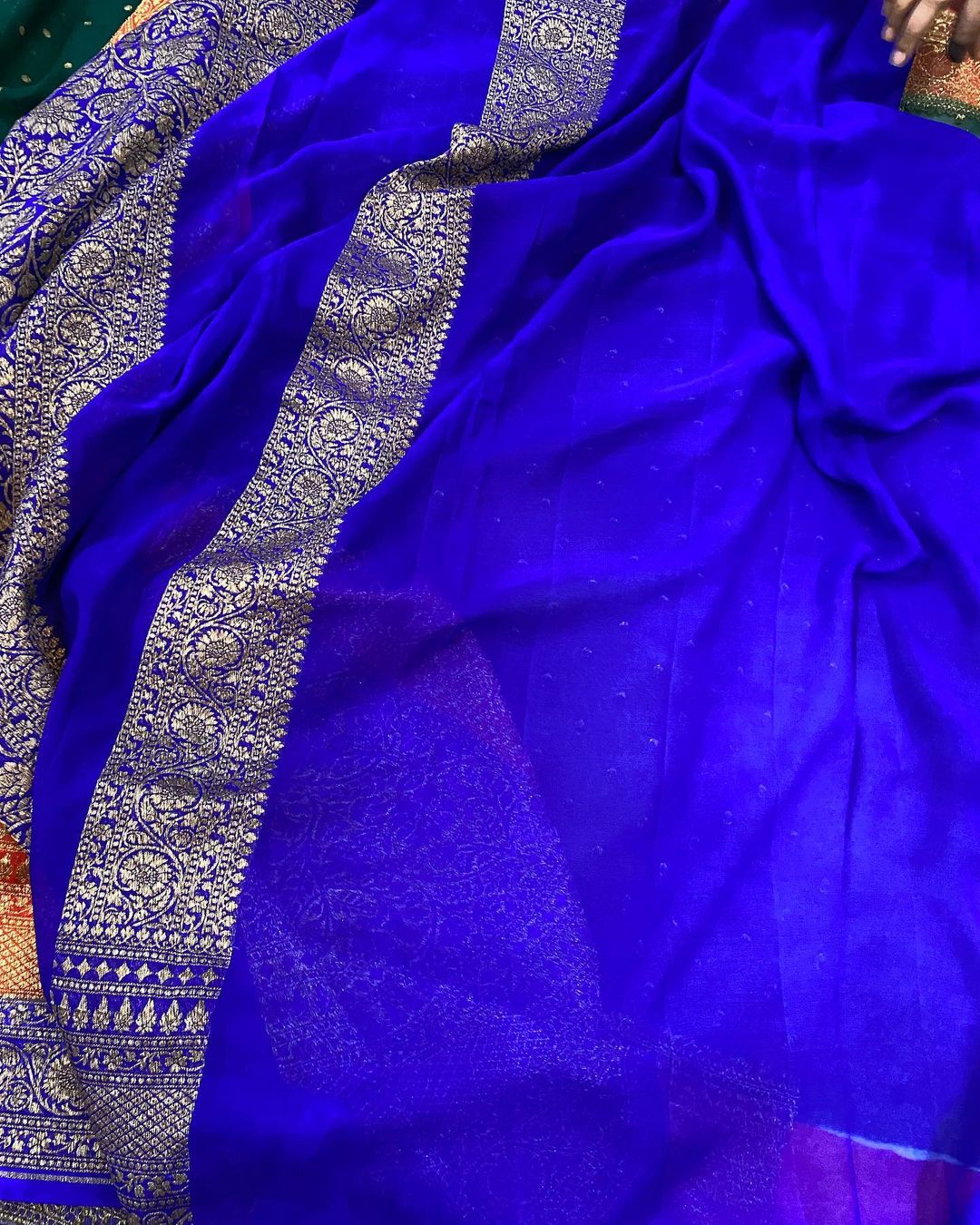 Khaddi Georgette Banarasi Saree - Antique zari