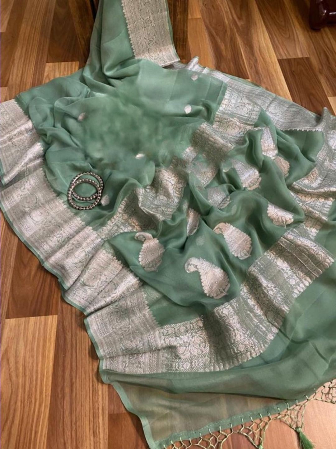 Pure Georgette Handloom Banarasi Saree