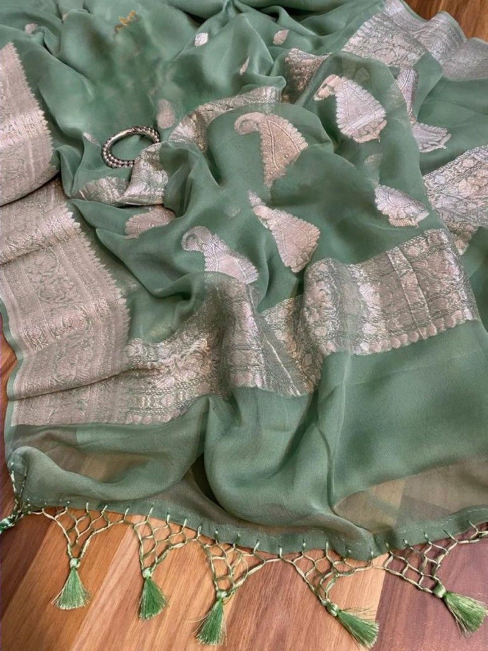 Pure Georgette Handloom Banarasi Saree