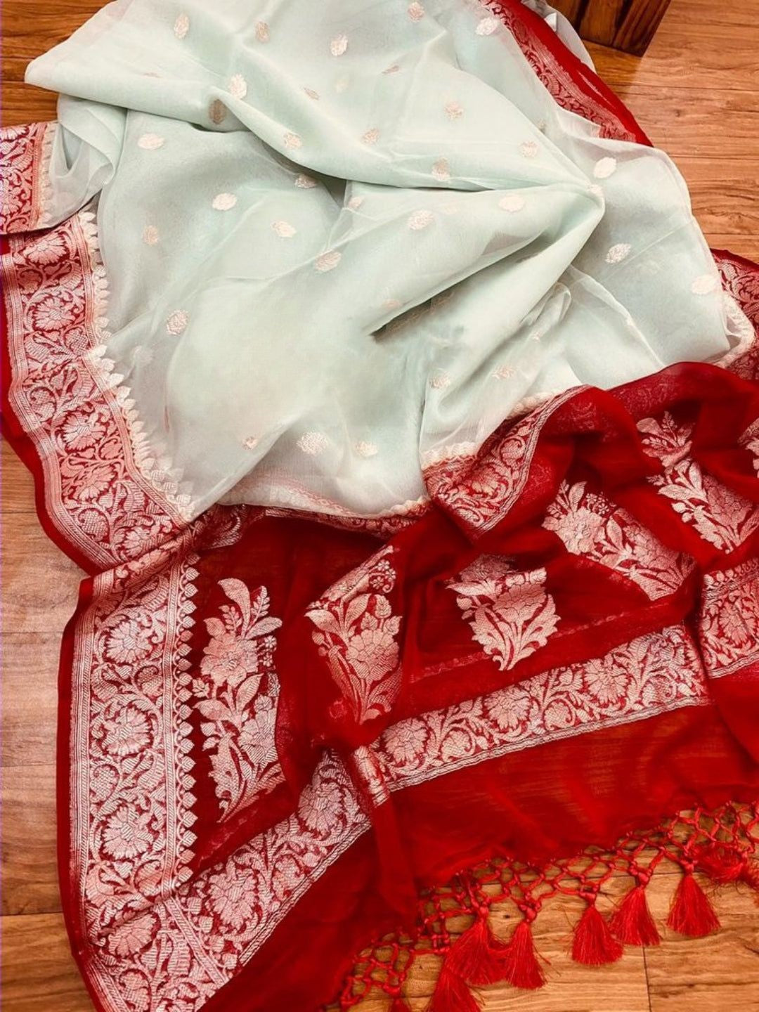 Pure Georgette Handloom Banarasi Saree