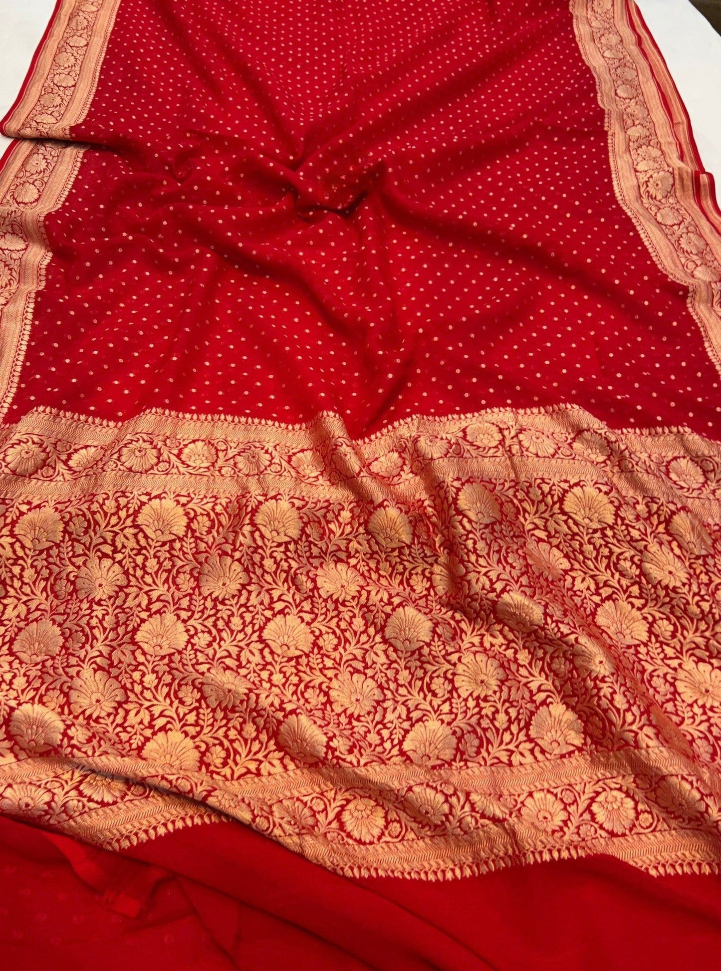 Khaddi Georgette Banarasi Saree - Gold zari