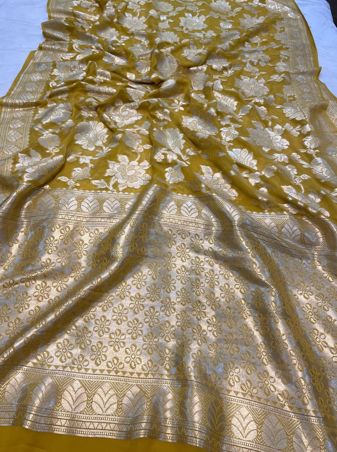 Khaddi Georgette Handloom Banarasi Saree