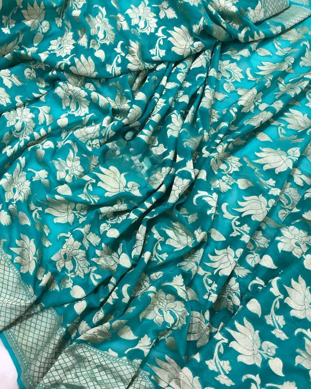 Khaddi Georgette Handloom Banarasi Saree