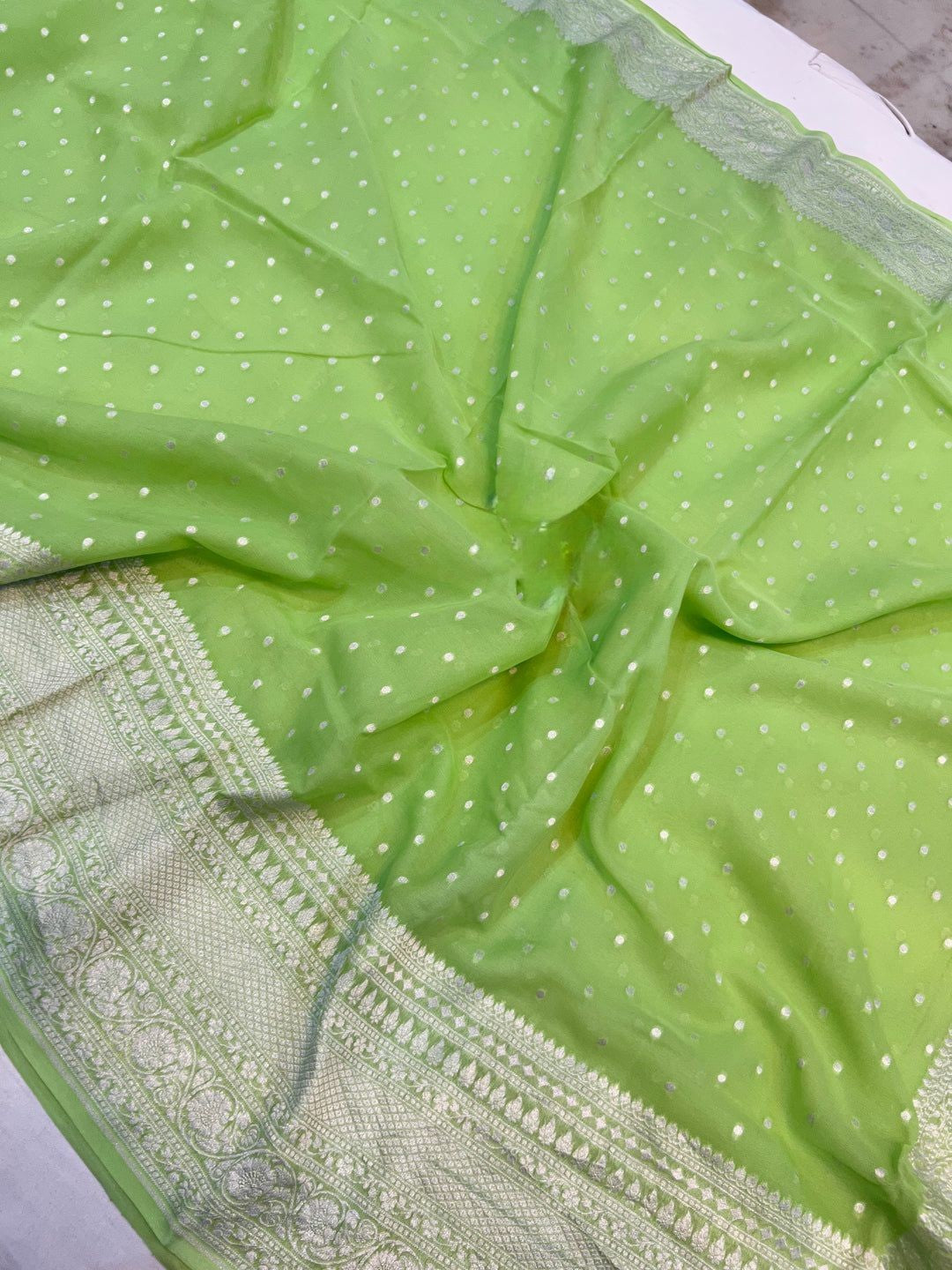 Pure Georgette Handloom Banarsi Saree