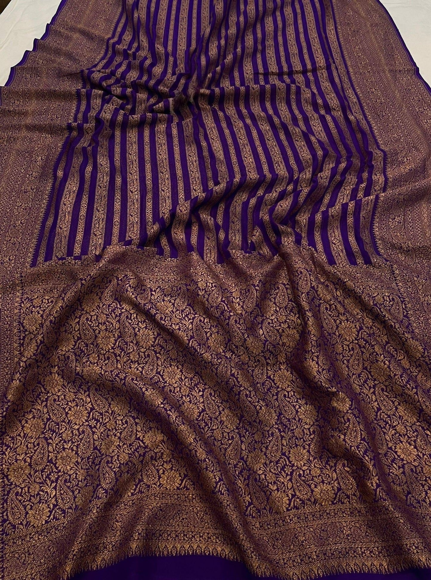 Khaddi Georgette Banarasi Saree - Antique zari