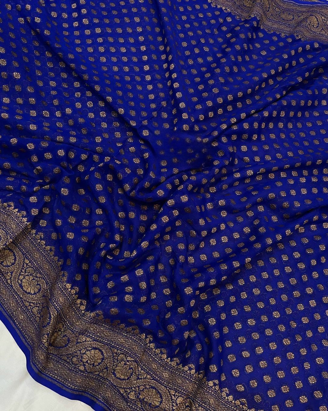 Khaddi Georgette Banarasi Saree - Antique zari