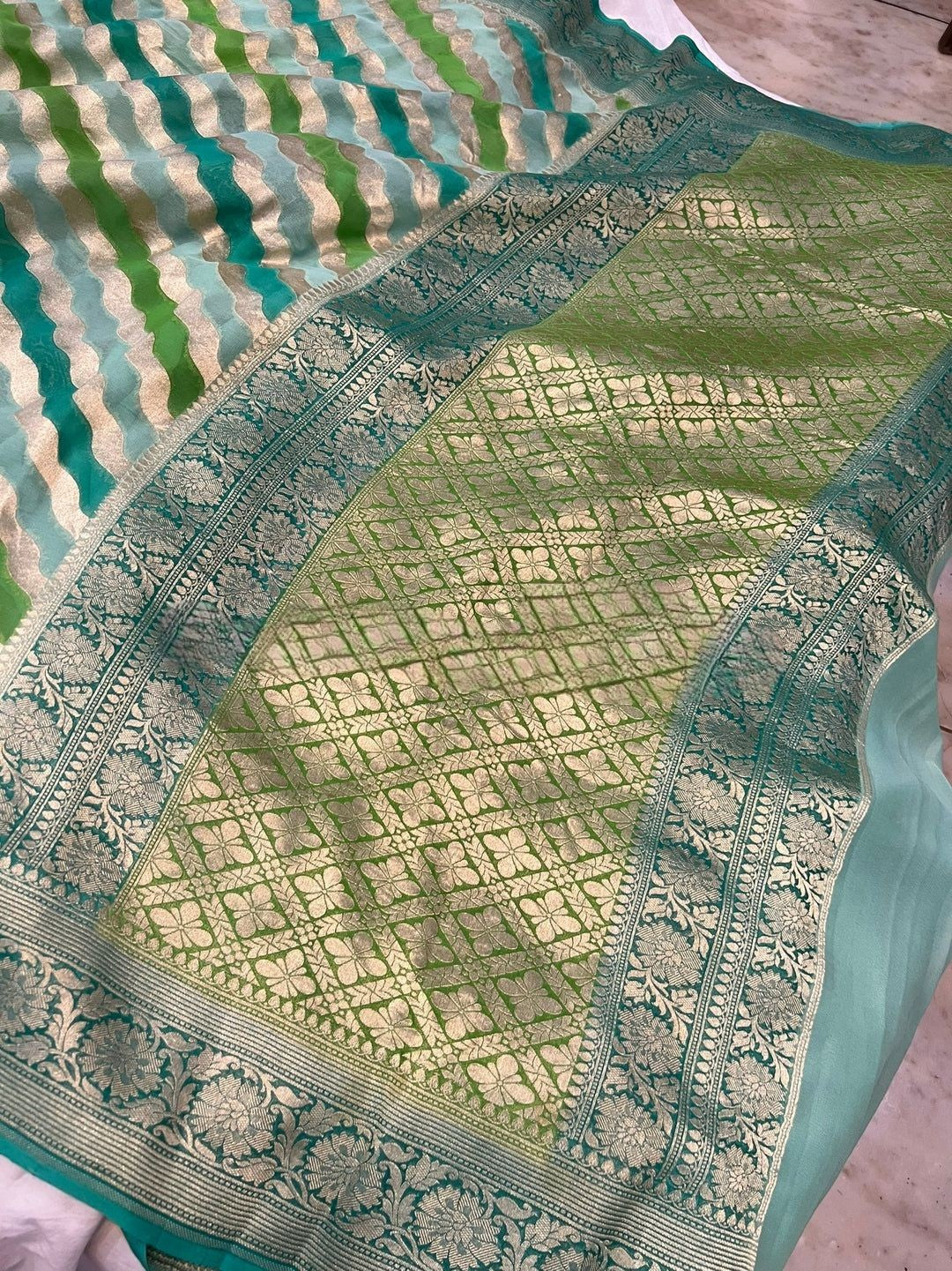 Khaddi Georgette Handloom Banarasi Saree