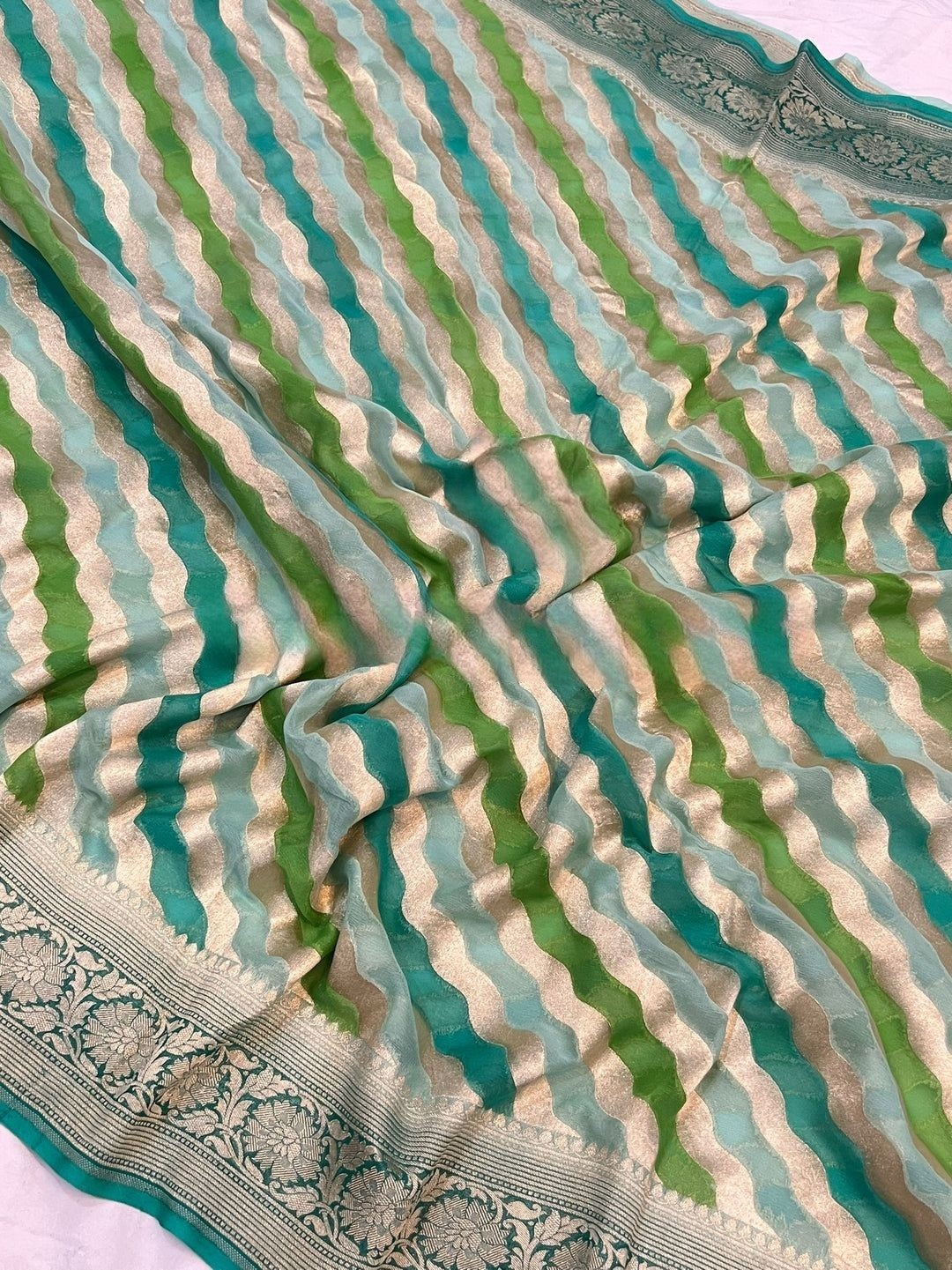Khaddi Georgette Handloom Banarasi Saree