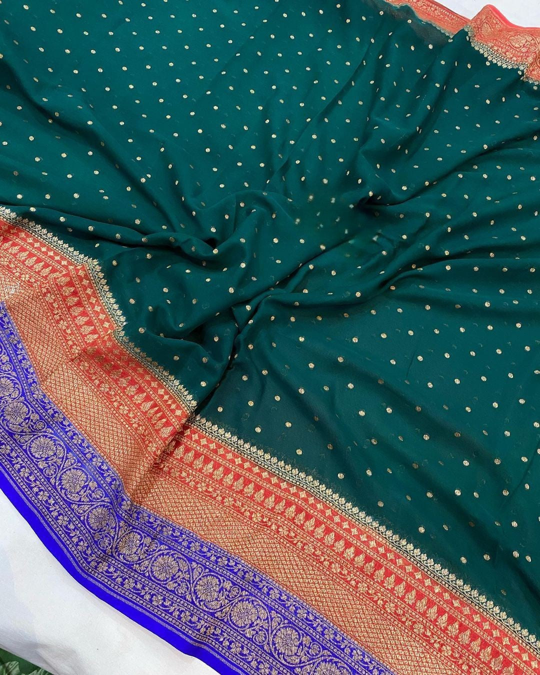 Khaddi Georgette Banarasi Saree - Antique zari
