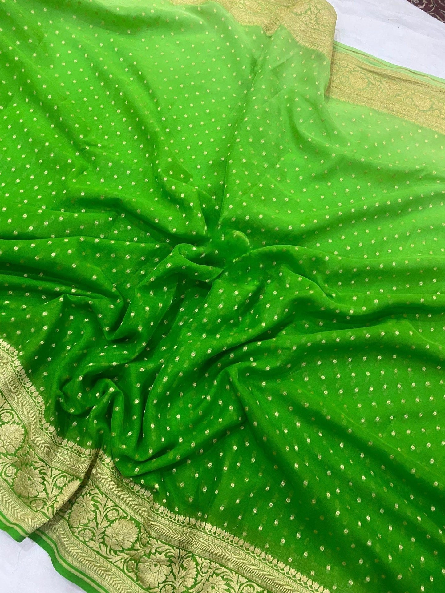 Khaddi Georgette Banarasi Saree - Gold zari