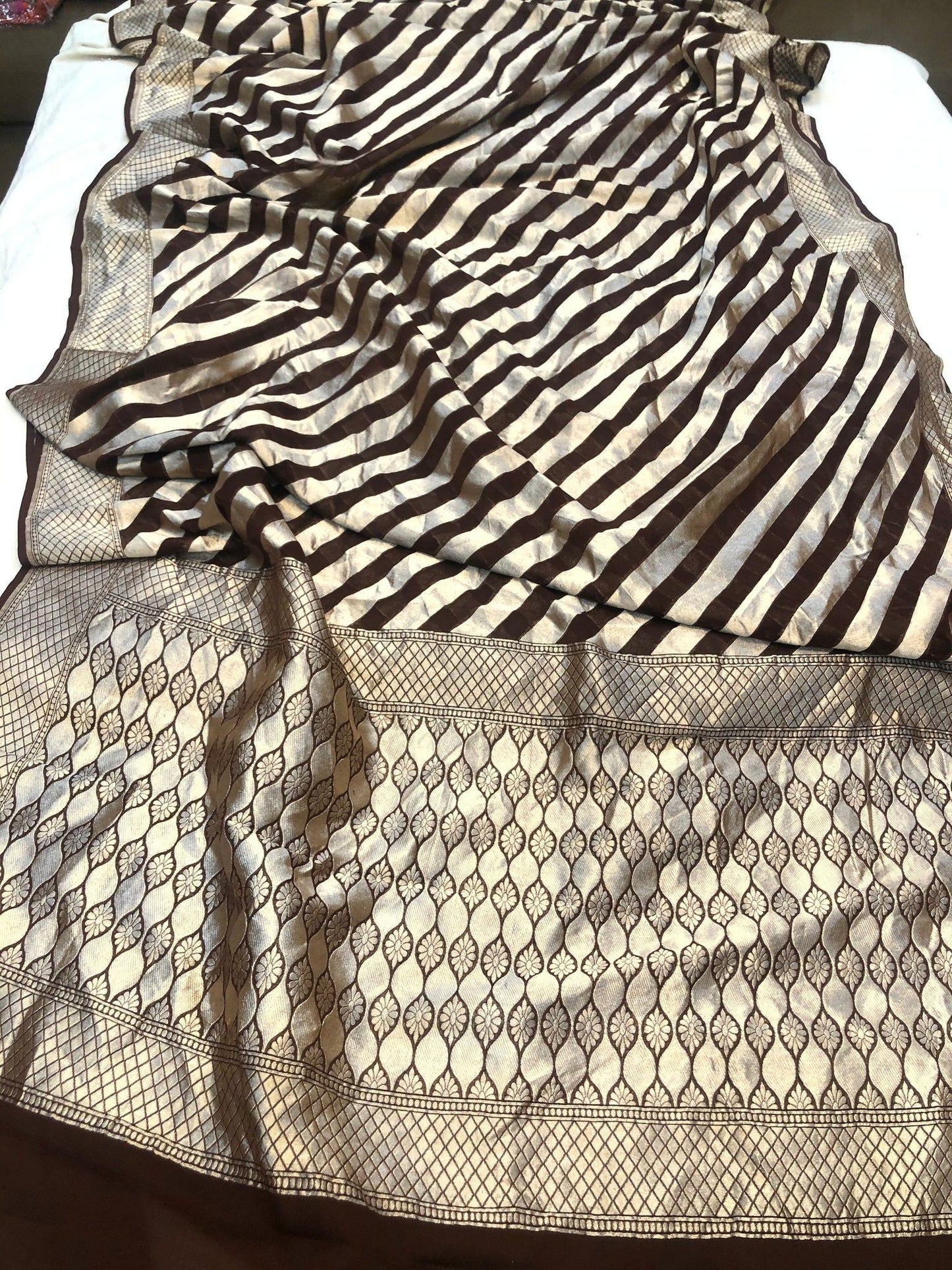 Khaddi Georgette Handloom Banarasi Saree