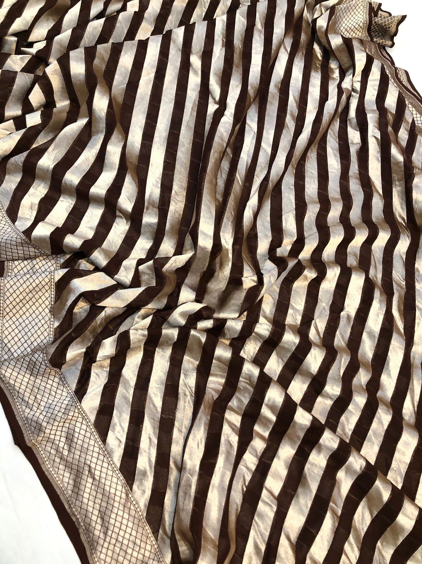 Khaddi Georgette Handloom Banarasi Saree