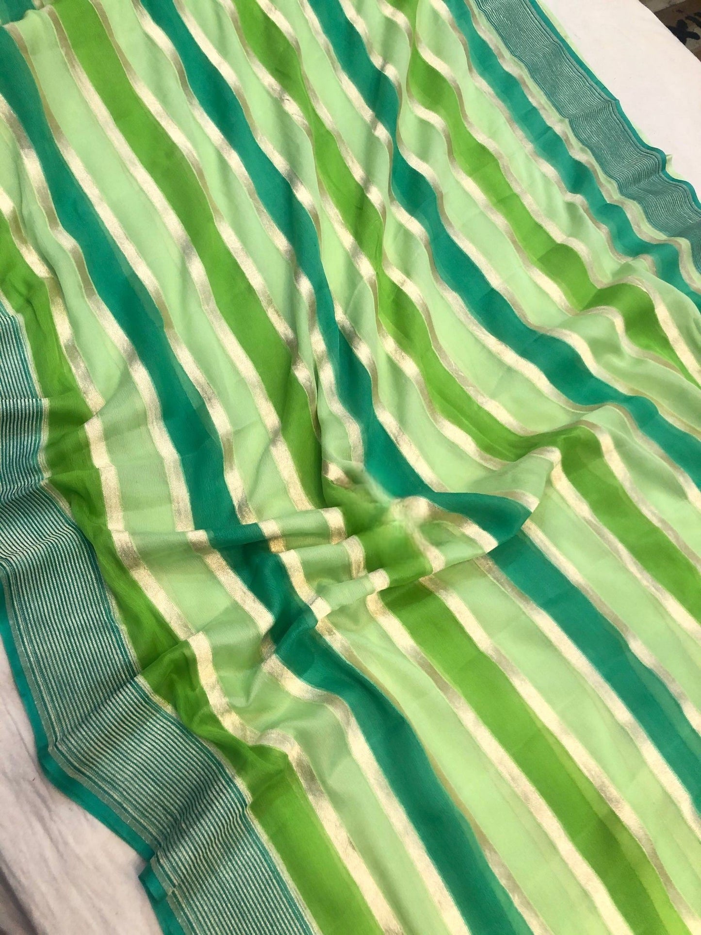 Khaddi Georgette Handloom Banarasi Saree
