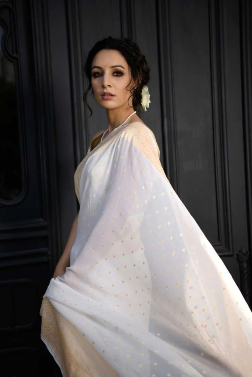Khaddi Georgette Banarasi Saree - Gold zari