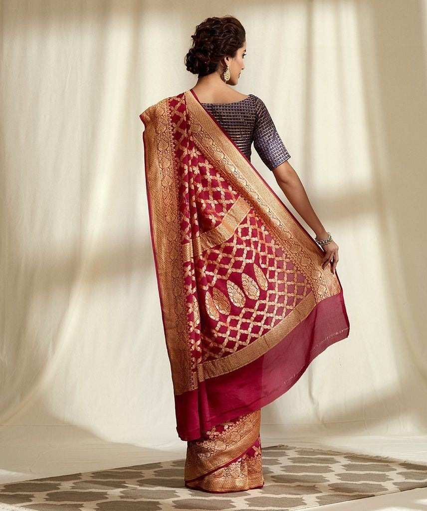 Khaddi Georgette Banarasi Saree - Gold zari