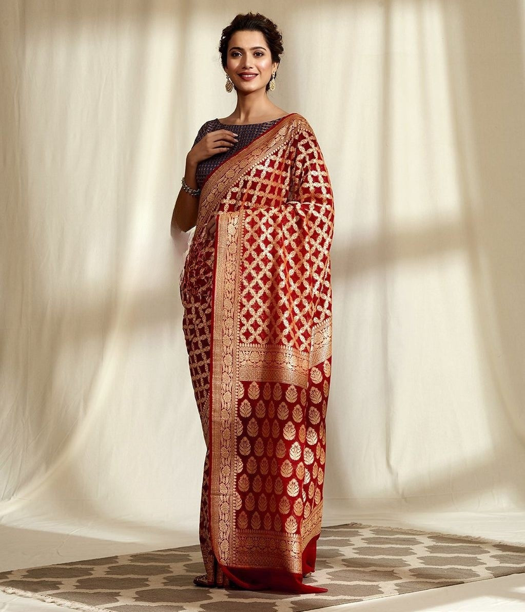Khaddi Georgette Banarasi Saree - Gold zari