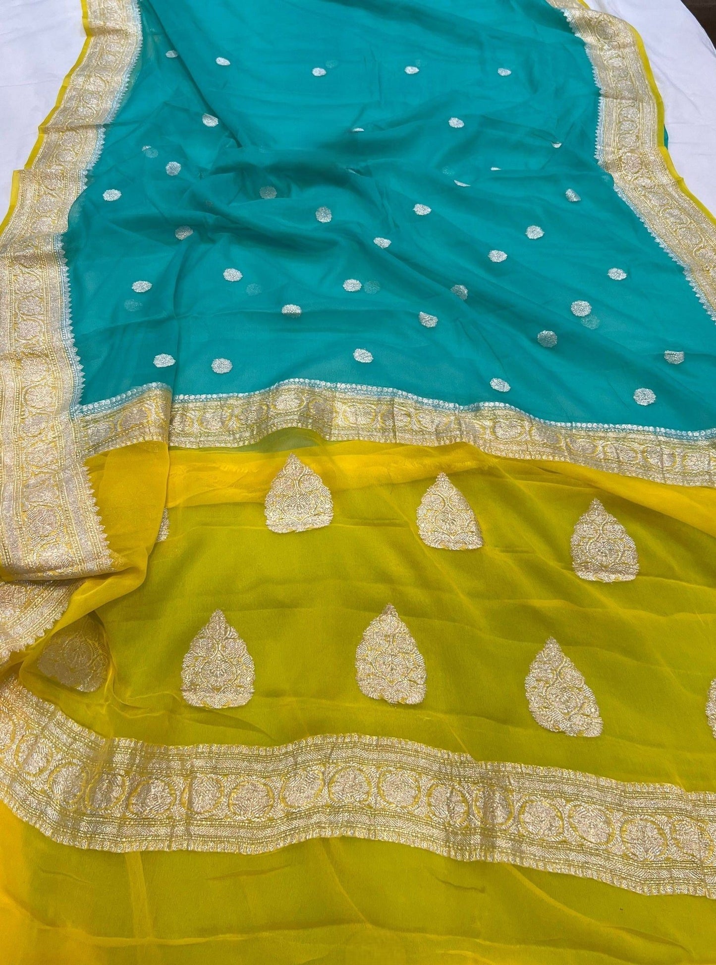 Pure Georgette Handloom Banarasi Saree