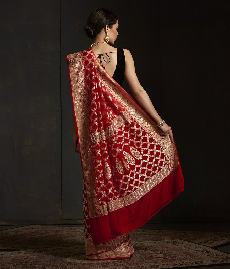 Khaddi Georgette Banarasi Saree - Gold zari