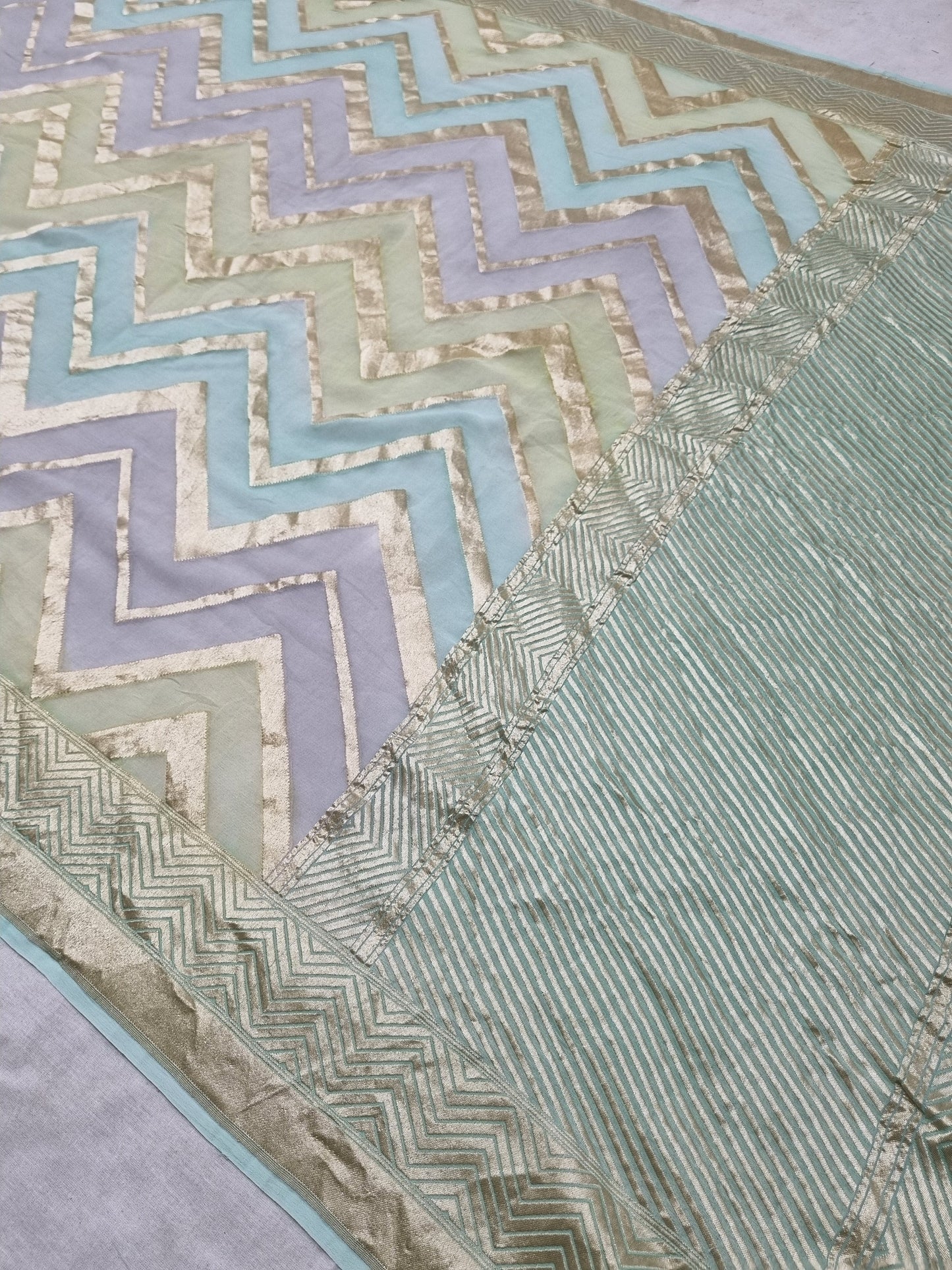 Khaddi Georgette Handloom Banarasi Saree