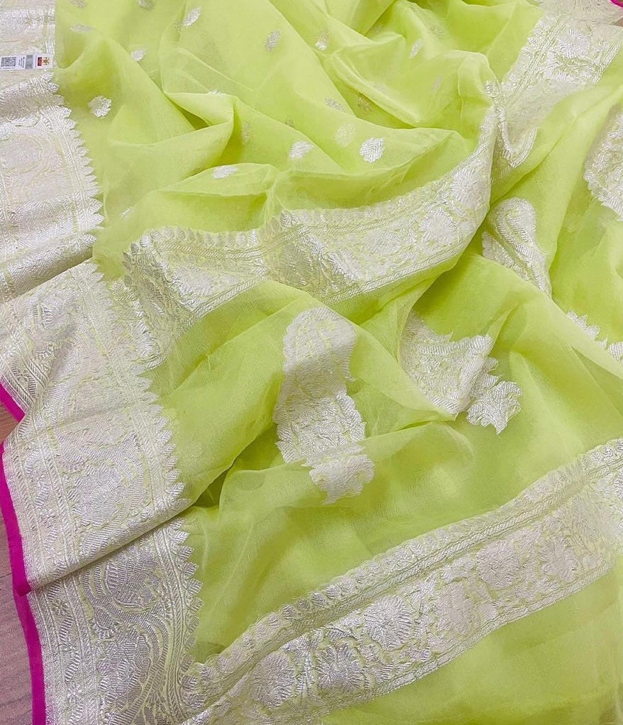 Pure Georgette Handloom Banarasi Saree