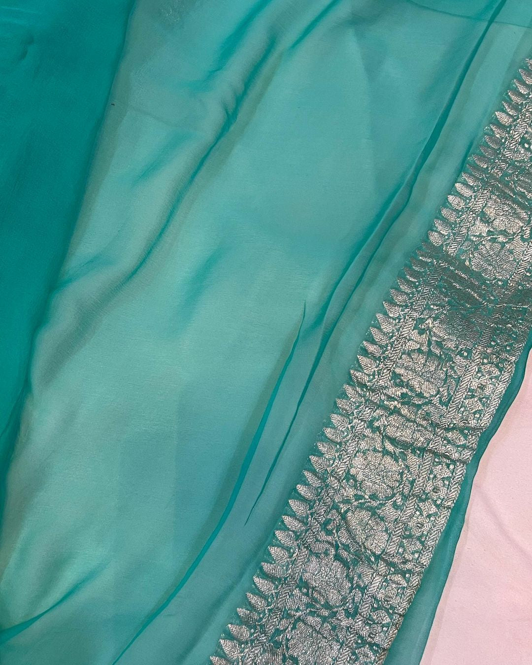 Pure Georgette Handloom Banarasi Saree