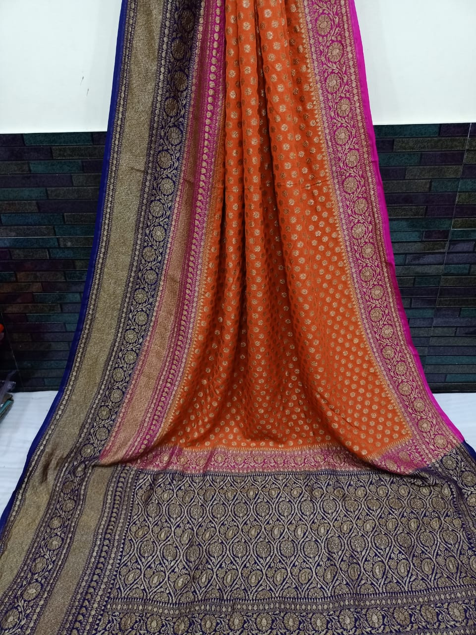 Khaddi Georgette Banarasi Saree - Antique zari