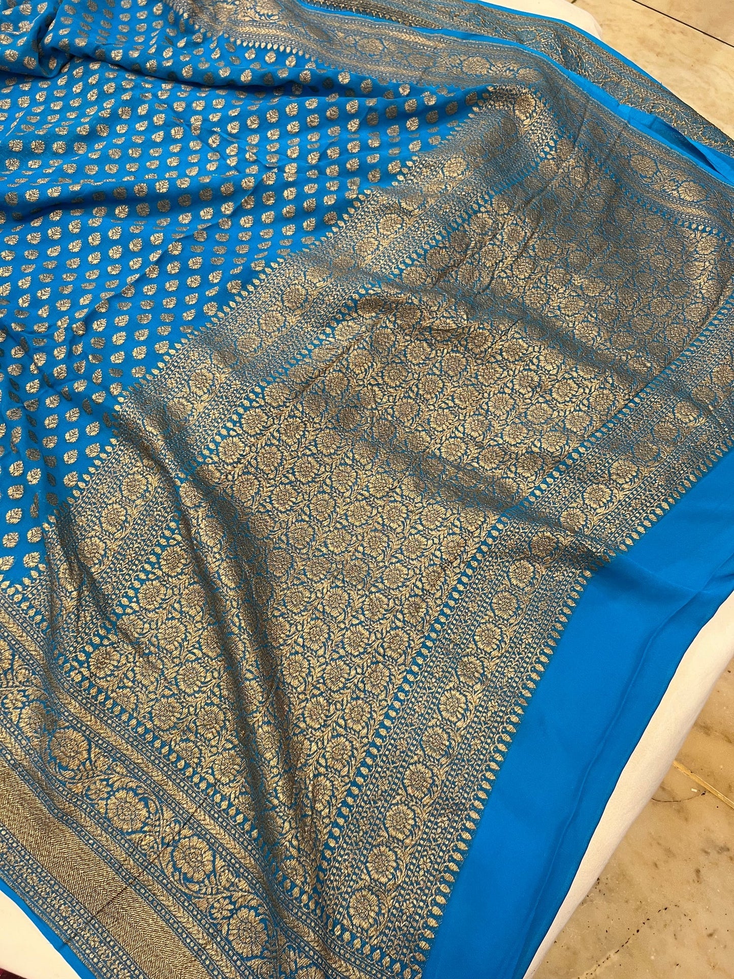 Khaddi Georgette Banarasi Saree - Antique zari