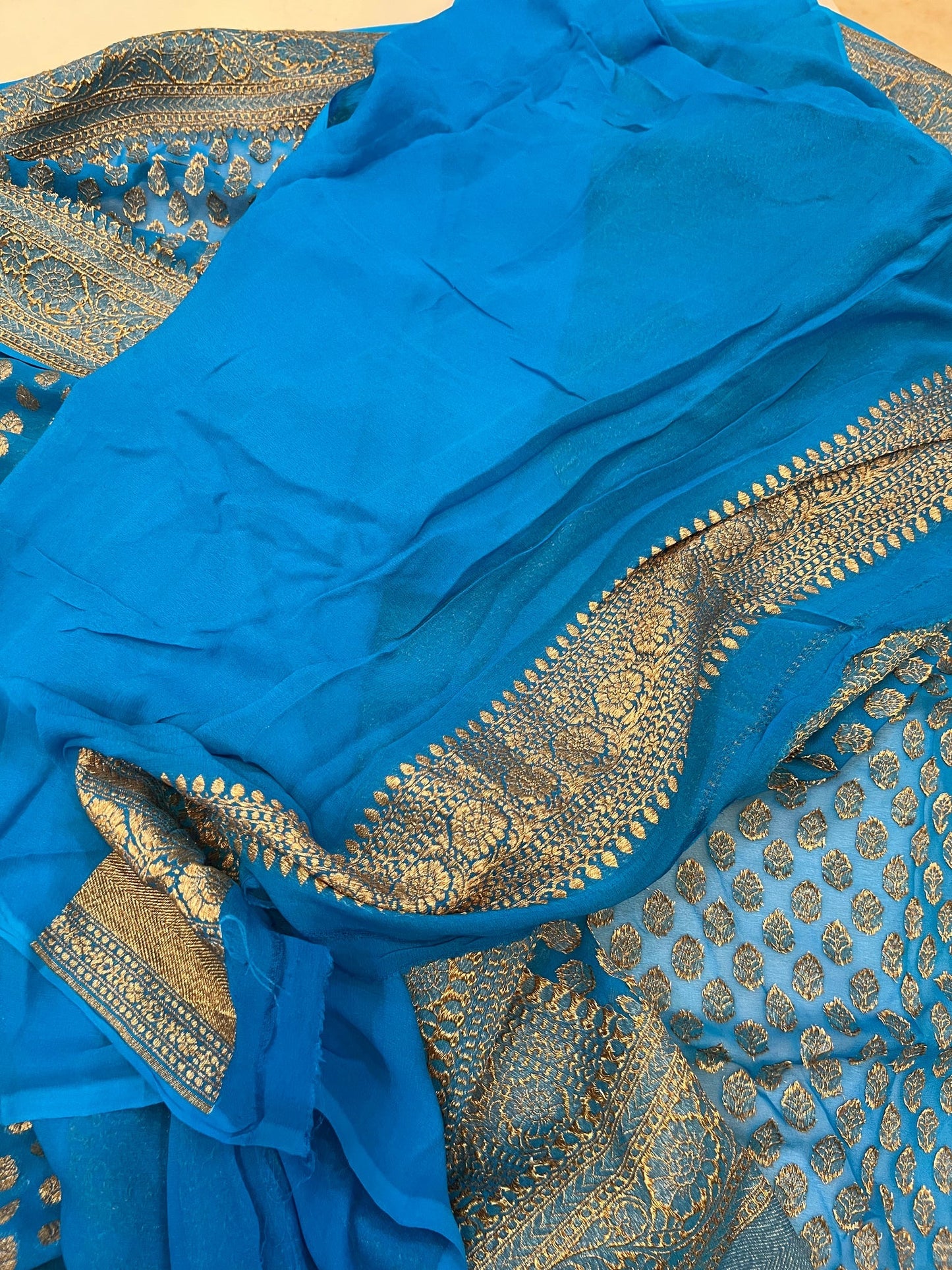 Khaddi Georgette Banarasi Saree - Antique zari