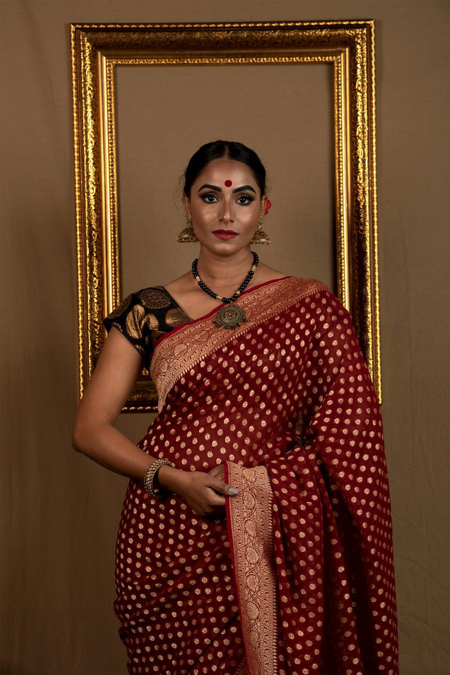 Khaddi Georgette Banarasi Saree - Gold zari