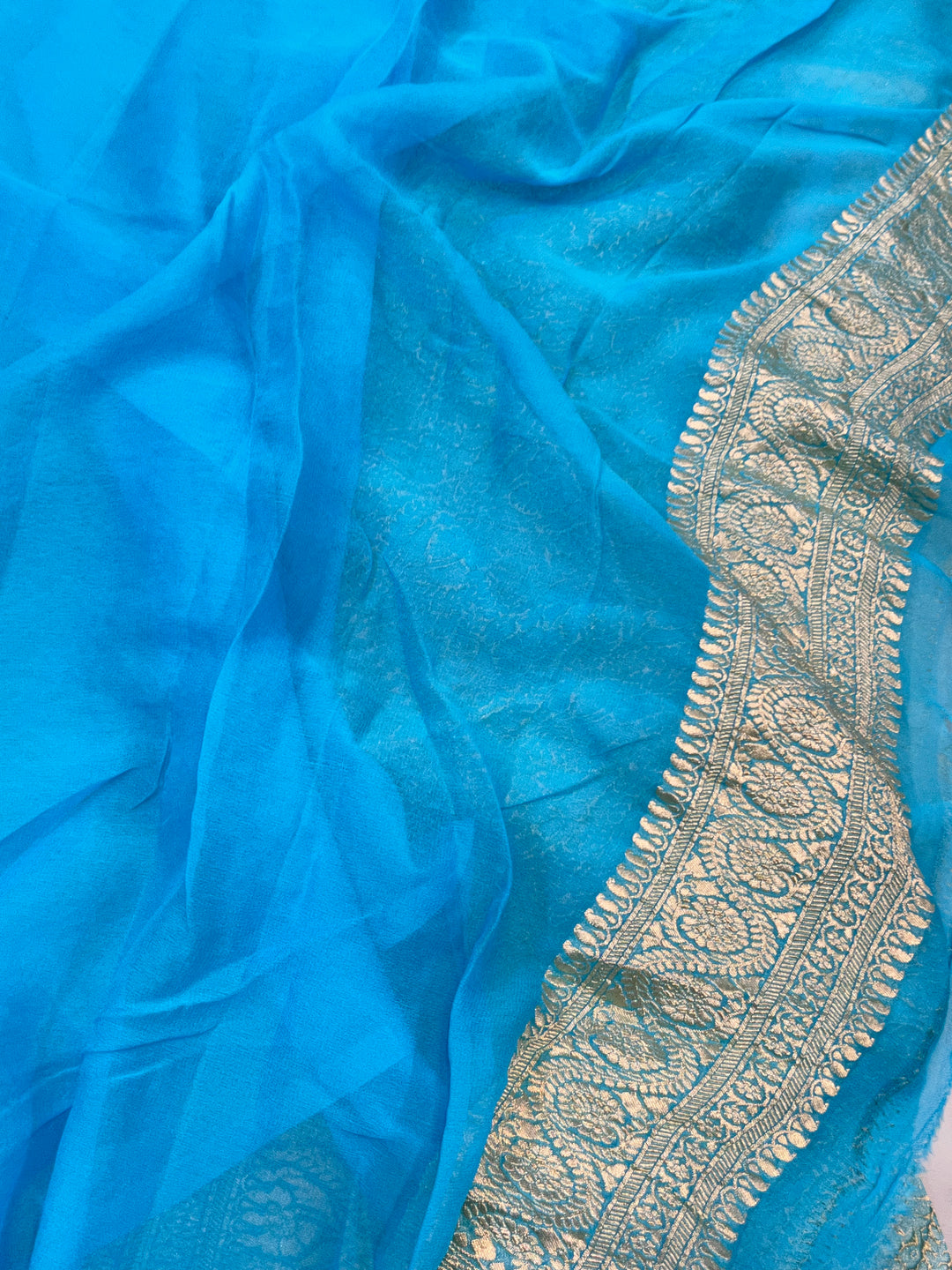 Khaddi Georgette Banarasi Saree - Gold zari
