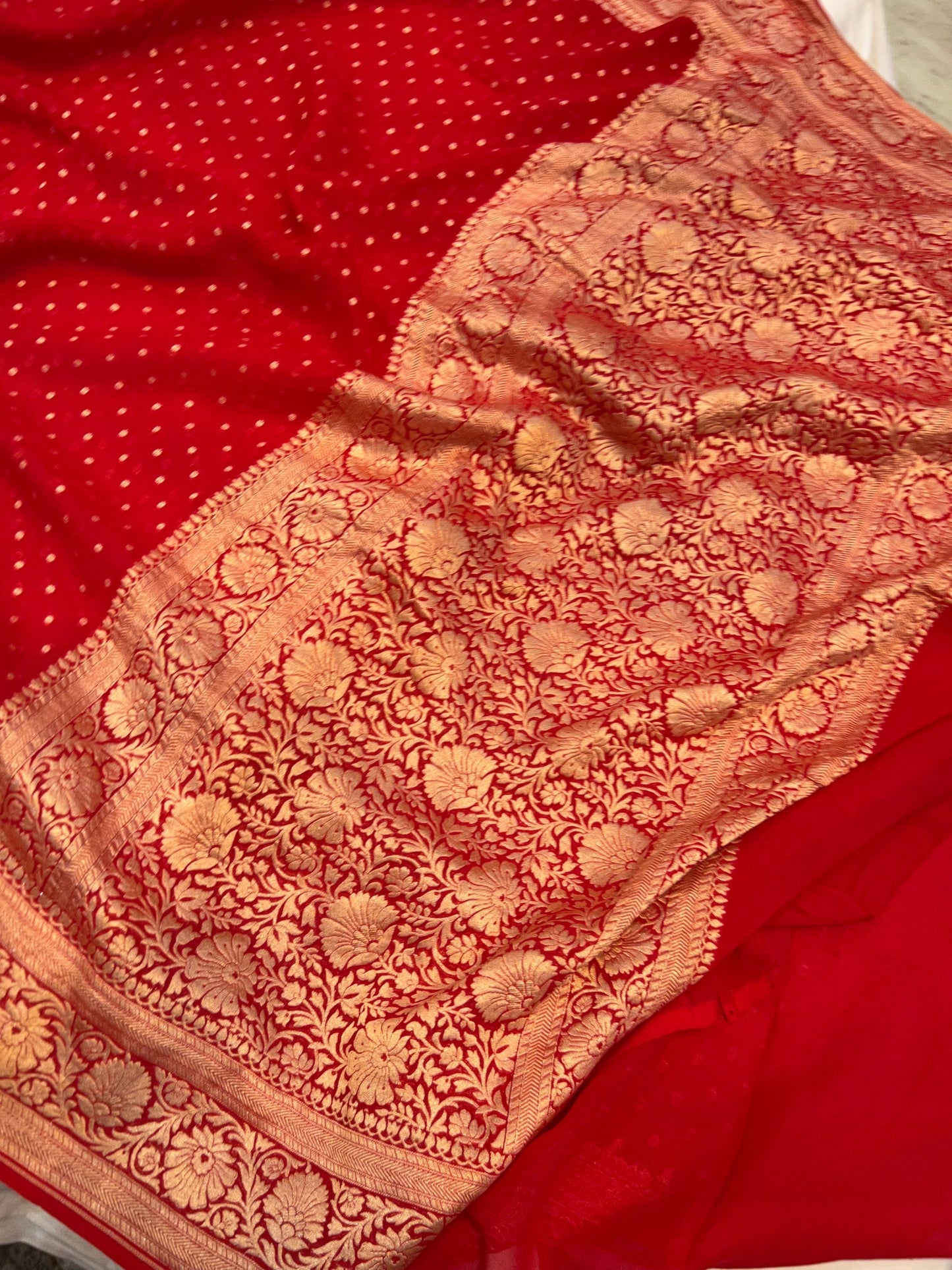 Khaddi Georgette Banarasi Saree - Gold zari