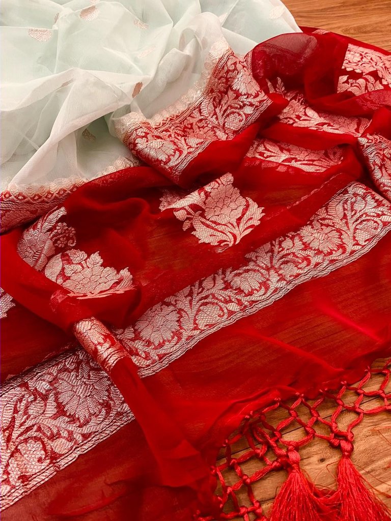 Pure Georgette Handloom Banarasi Saree