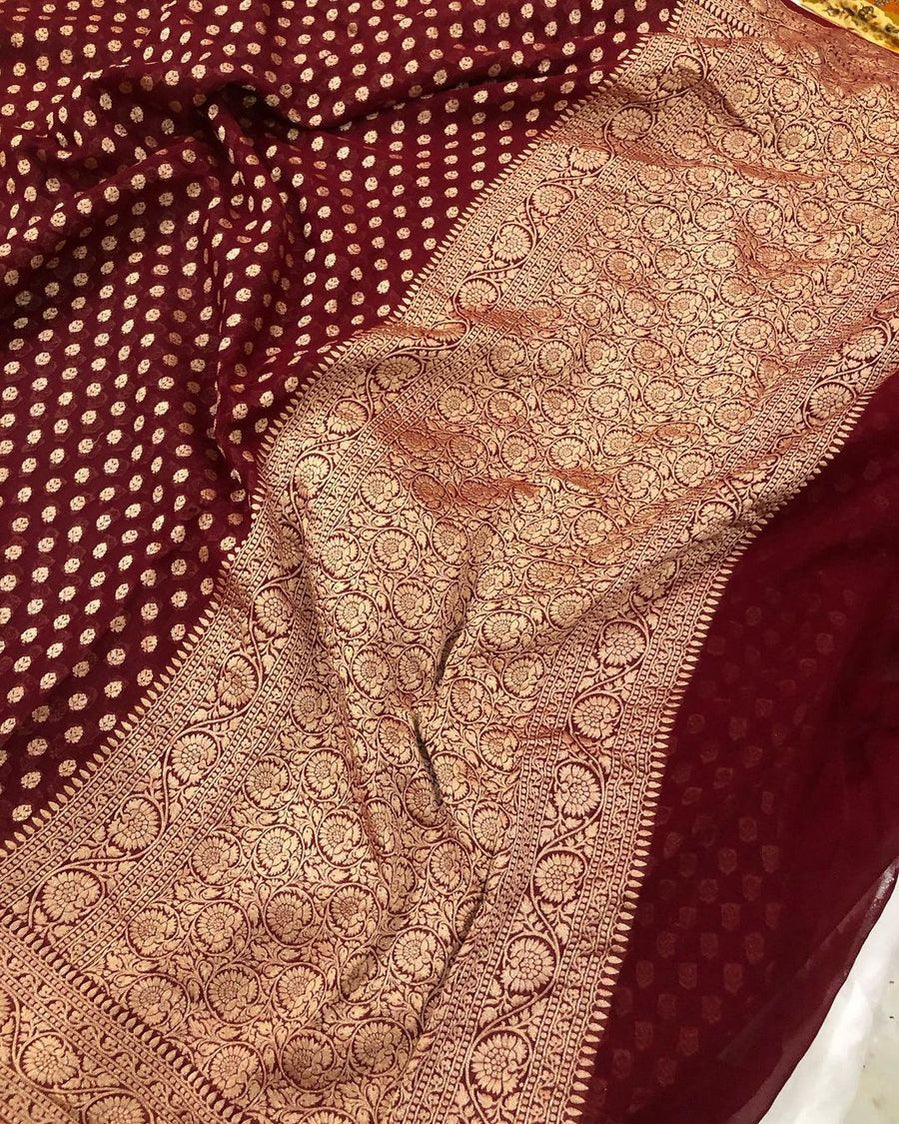 Khaddi Georgette Banarasi Saree - Gold zari