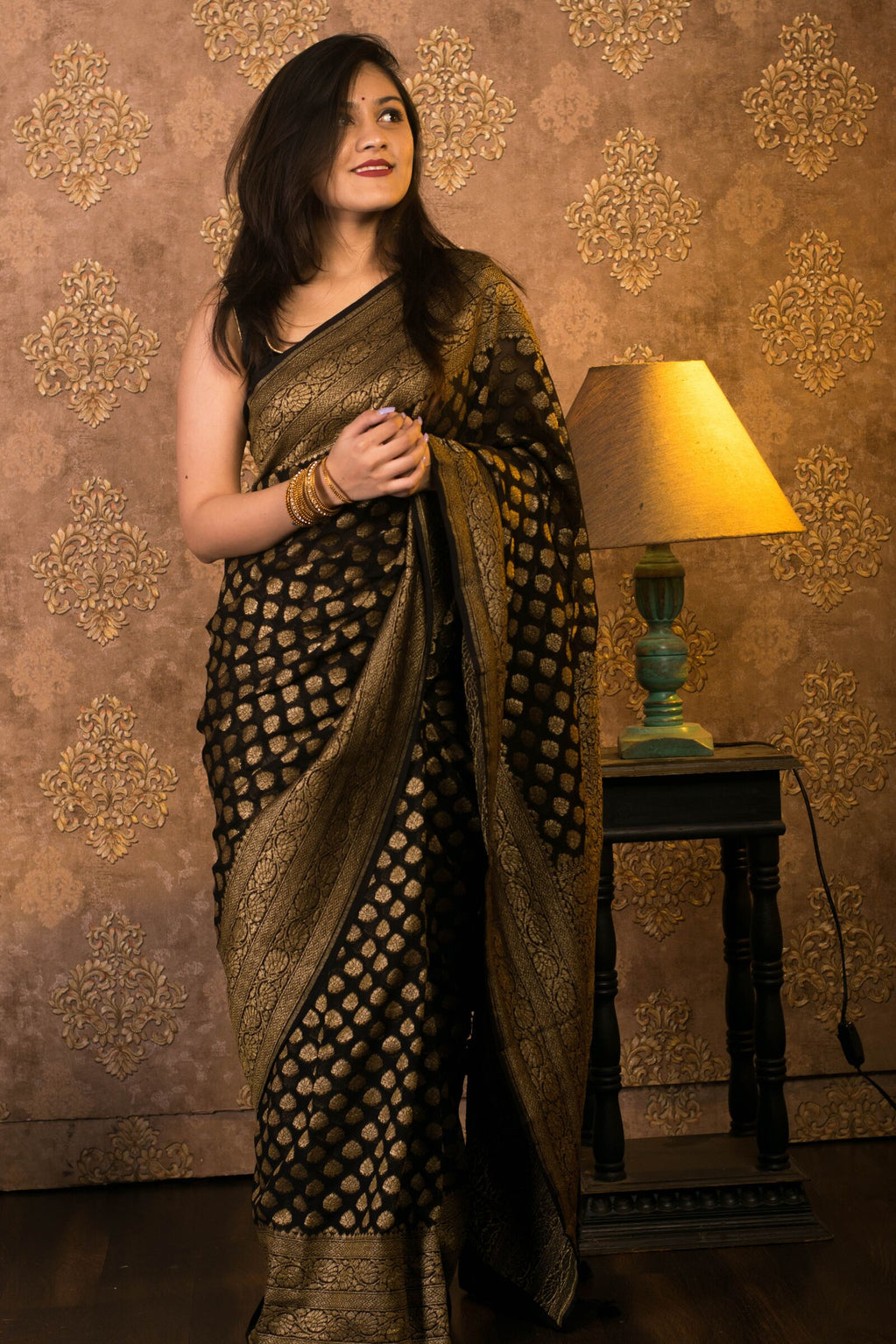 Khaddi Georgette Banarasi Saree - Antique zari