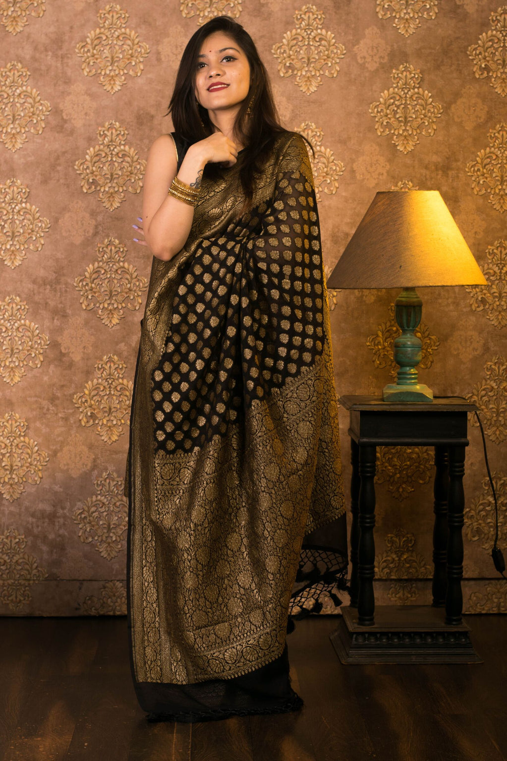 Khaddi Georgette Banarasi Saree - Antique zari