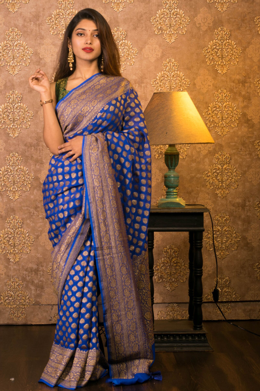 Khaddi Georgette Banarasi Saree - Antique zari