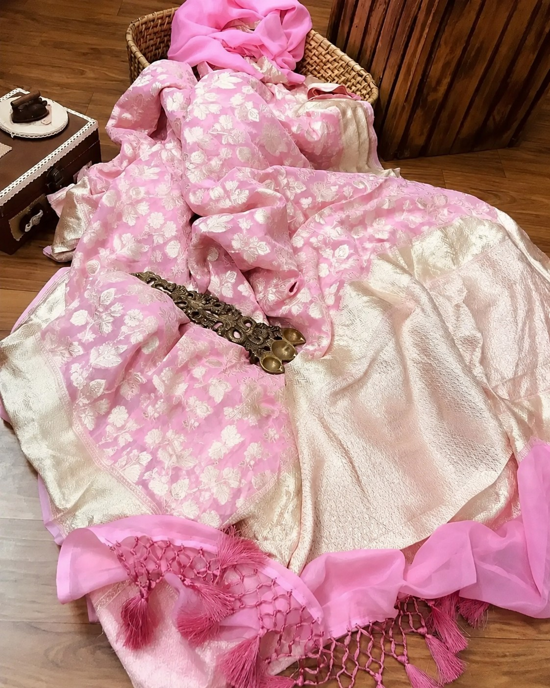Khaddi Georgette handloom banarasi saree